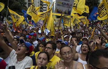 Cientos de personas en ciudades de América exigen libertad de Leopoldo López