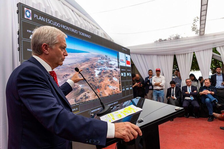 José Antonio Kast, el ultraderechista que quiere aglutinar el voto de oposición y ser presidente de Chile al tercer intento