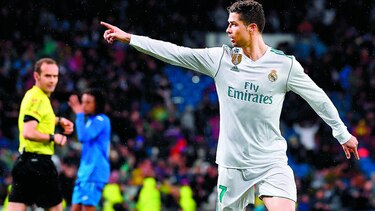 Cristiano anota dos y ahora apunta a París