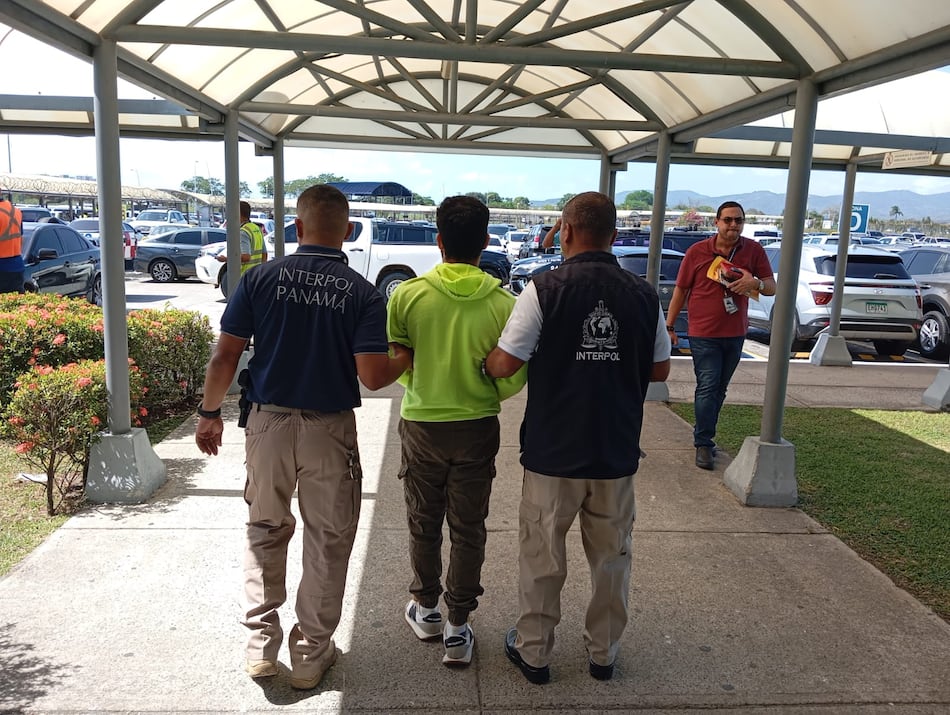 Panamá extradita a dos extranjeros requeridos por la justicia de Estados Unidos