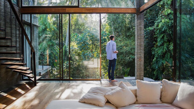 Por qué Costa Rica se convirtió en la nación con el mayor aumento de millonarios extranjeros en América Latina y qué efectos provoca en el país