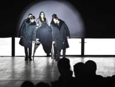 Una modelo ucraniana en silla de ruedas rompe moldes