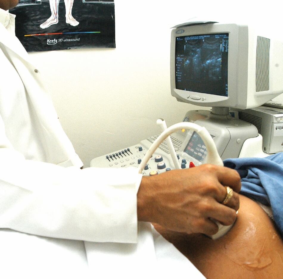 Más contratos de pólizas de salud privada