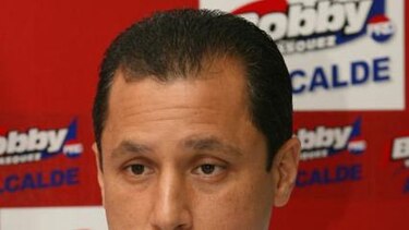 Velásquez dice que fue víctima de campaña sucia