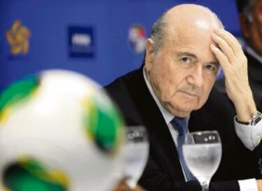 Blatter se refiere a los atrasos del Mundial