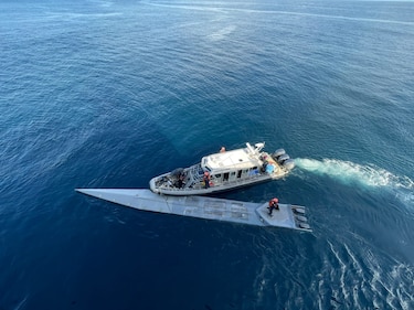 La Armada de Colombia incauta 2,600 kilogramos de cocaína en un submarino