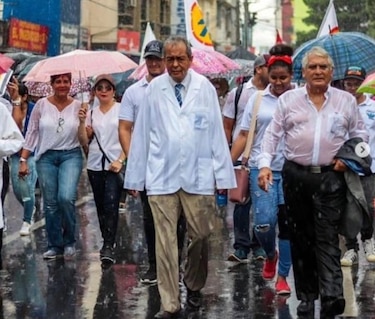 ‘Maestro de maestros’: así recuerda la comunidad médica a Enrique Mendoza