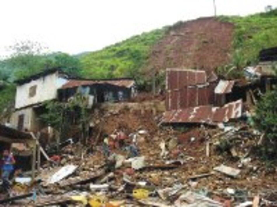 Lluvias dejan tres menores muertos y viviendas sepultadas
