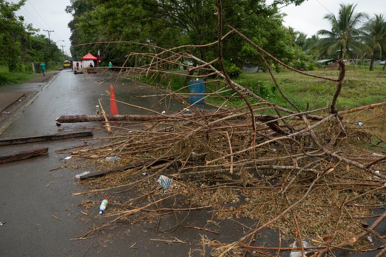 ‘Dinero en mano’: denuncian pagos para sostener cierres en Bocas del Toro