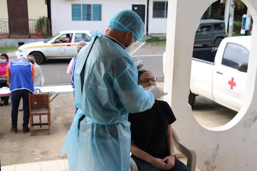 Disminuyen cifras de nuevos contagios de la Covid-19 y de casos activos en Panamá