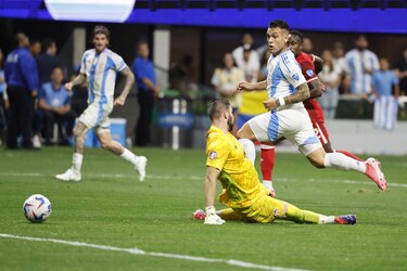 Copa América: Julián y Lautaro prolongan la felicidad en la noche de Messi ante Canadá