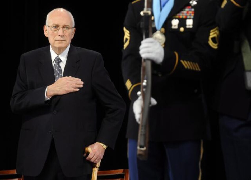 Exvicepresidente Dick Cheney se recupera de transplante de corazón