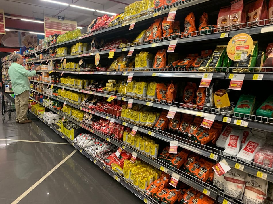 Se disparan los precios y se frena el consumo