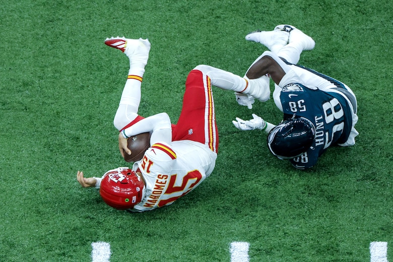 Mahomes afirma que caídas como la del Super Bowl lo motivan a ser mejor