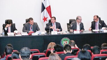 Diputados entierran planes del Ejecutivo de una constituyente