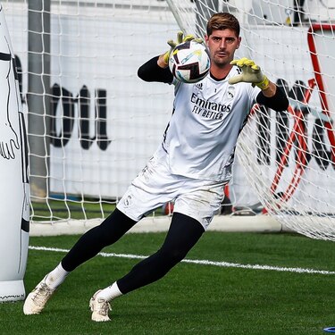Courtois se rompe ligamento cruzado anterior de la rodilla izquierda en el entrenamiento