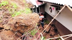Talud cae sobre Brisas de Vizcaya
