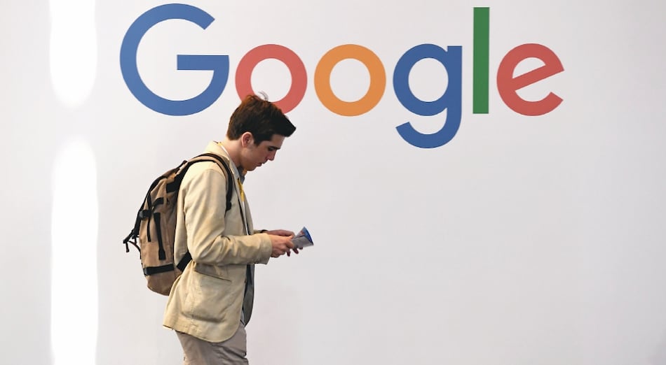 Google negocia pago por uso de noticias