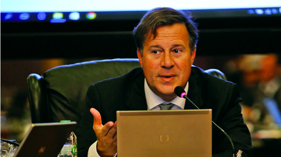 Aprueban tratados de extradición