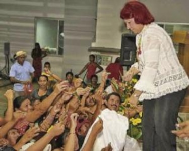 Jugosos contratos para unos cuantos