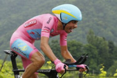 Contador se luce en la contrarreloj y recupera el liderato