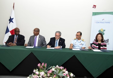 Minsa lanza campaña tras detectar 56 alertas de medicamentos falsificados en la región