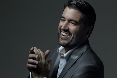 'Detén el tiempo', lo nuevo del barítono panameño Ricardo Velásquez