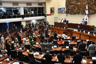 Presupuesto 2026: diputados buscan eliminar seguros privados de funcionarios
