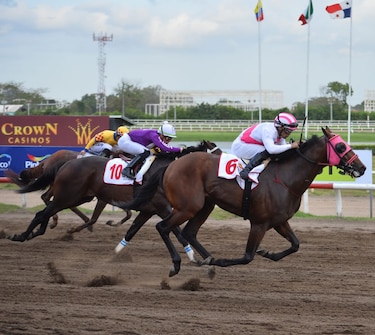 El jinete panameño Luis Sáez dice estar bien tras caída en una carrera en Kentucky
