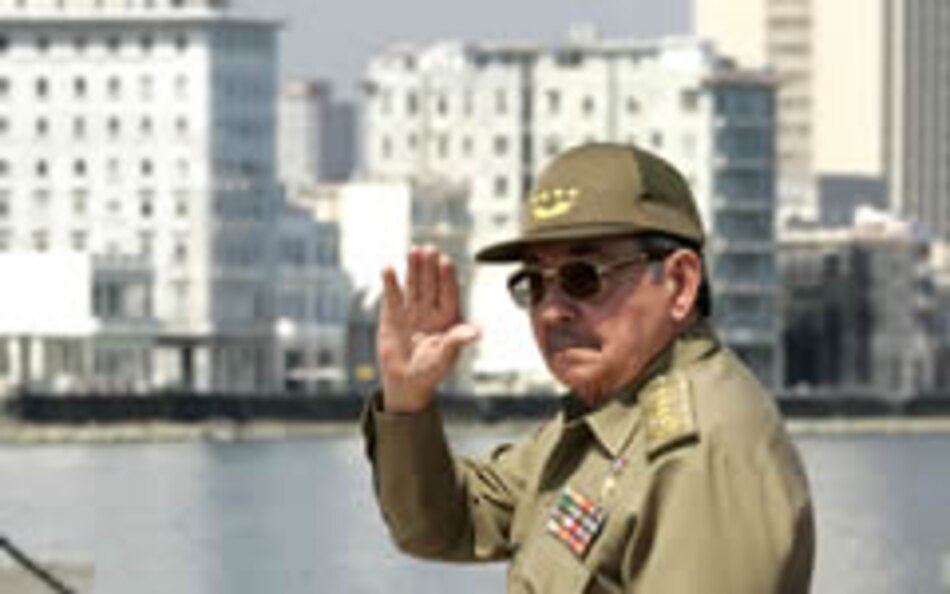 Raúl Castro preside homenajes al Che
