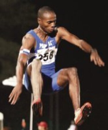 Irving Saladino emerge como la esperanza dorada de Panamá