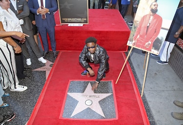 Rapero Nipsey Hussle recibe estrella póstuma en paseo de Hollywood