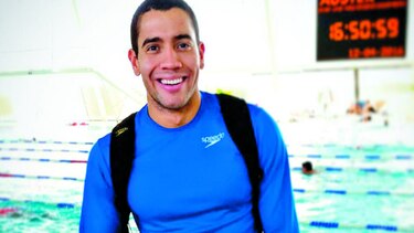Tritones se lanzan al agua