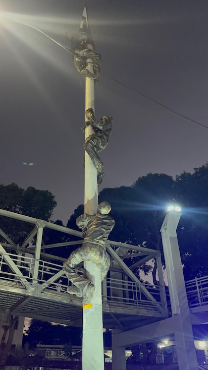 Vigilia rinde homenaje a los mártires del 9 de Enero