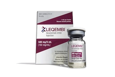 Estados Unidos aprueba definitivamente el fármaco lecanemab, el primero que ralentiza la progresión del Alzheimer