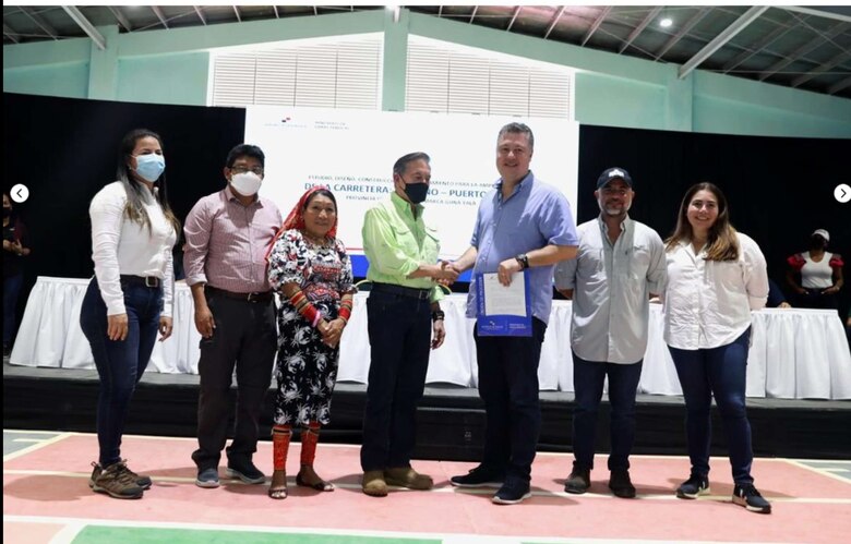 Los misteriosos viajeros en las vacaciones de Odila Castillo