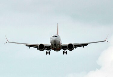 Air Canada desvía un Boeing 737 MAX tras problemas en un motor