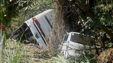 Colisionan dos autobuses en El Nazareno de La Chorrera