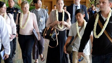 Angelina Jolie visita Birmania