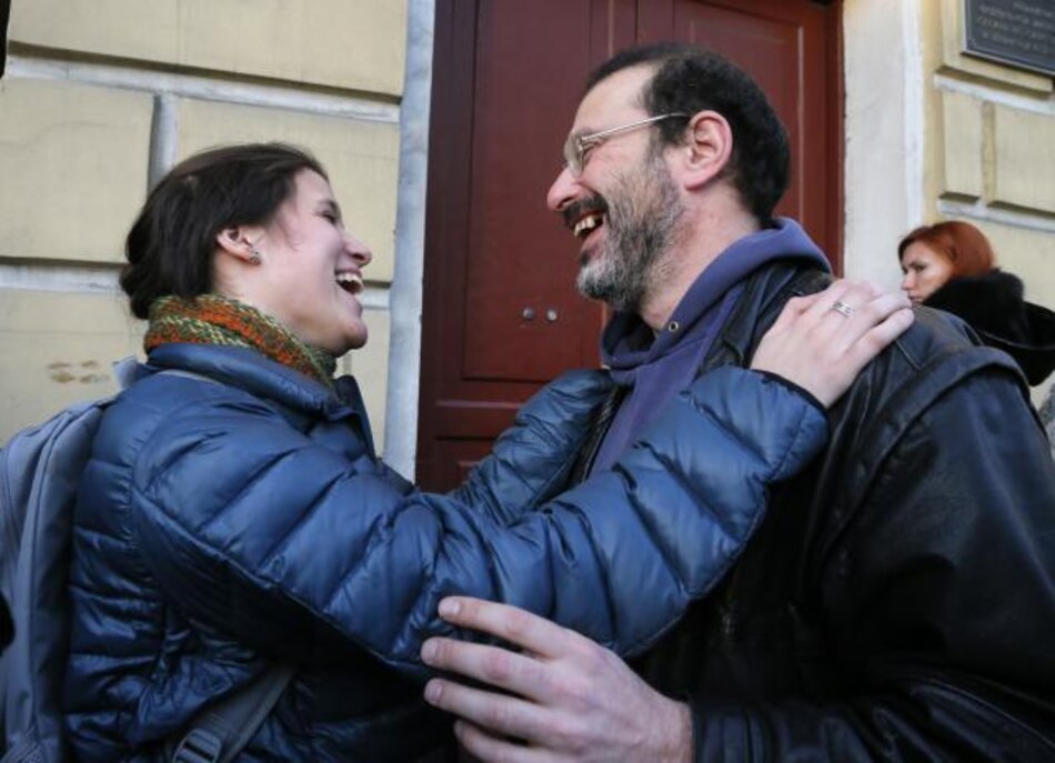 Rusia retira cargos a 29 activistas de Greenpeace