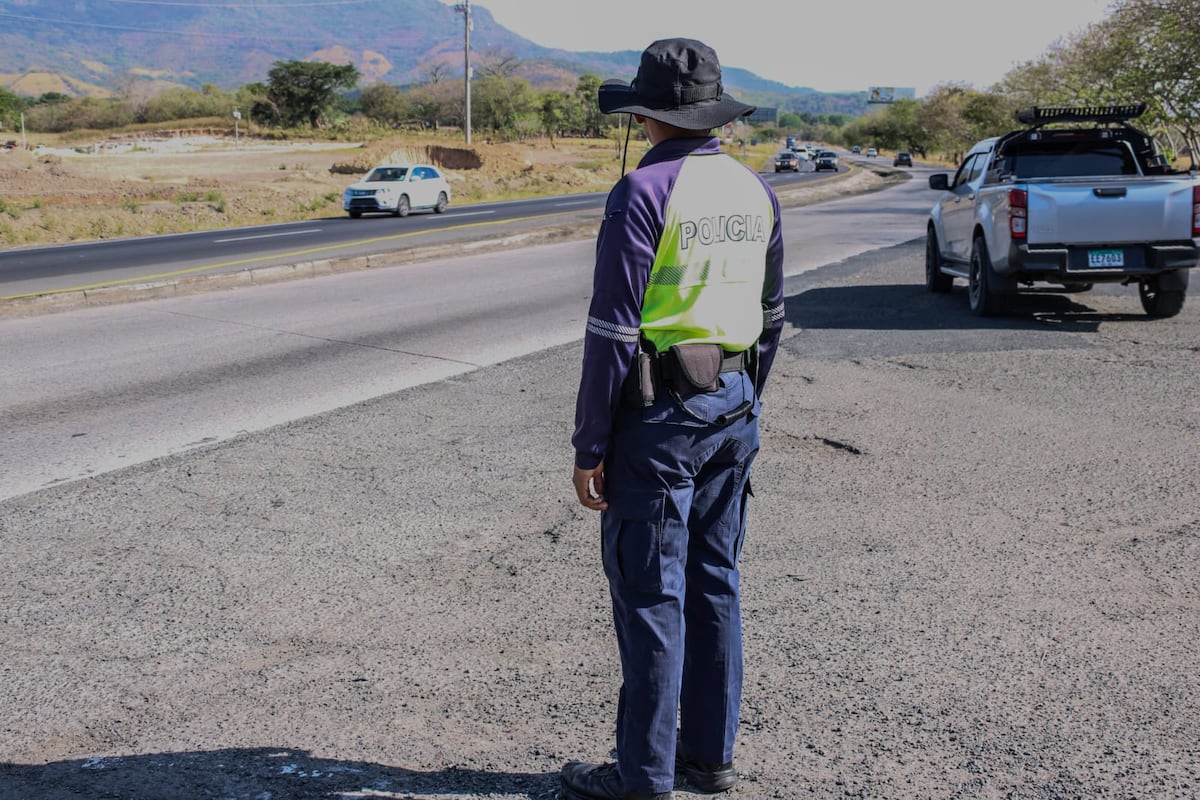 43 mil vehículos han retornado a la ciudad capital, tras culminar los días de Semana Santa