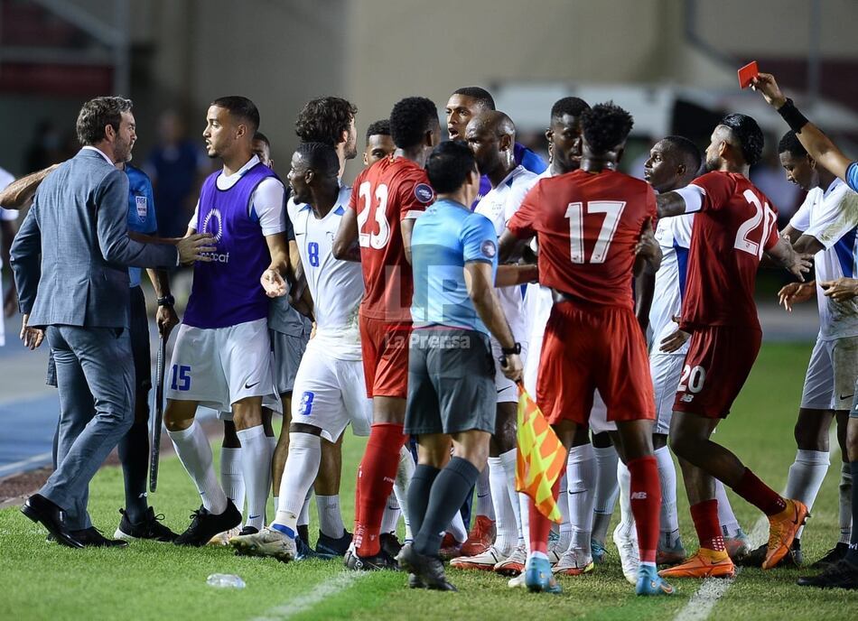 Panamá golea 5-0 a Martinica y lidera grupo de Liga de Naciones de Concacaf