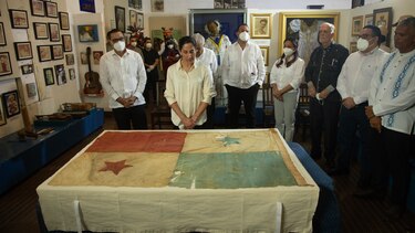 El viaje de la ‘Bandera Herida’: restauración en España y retorno programado para 2026