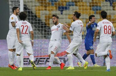 Sevilla, Inter y Napoli ganan en el arranque de la Liga Europa