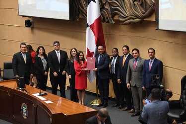 Oficialismo aprueba designados por Laurentino Cortizo