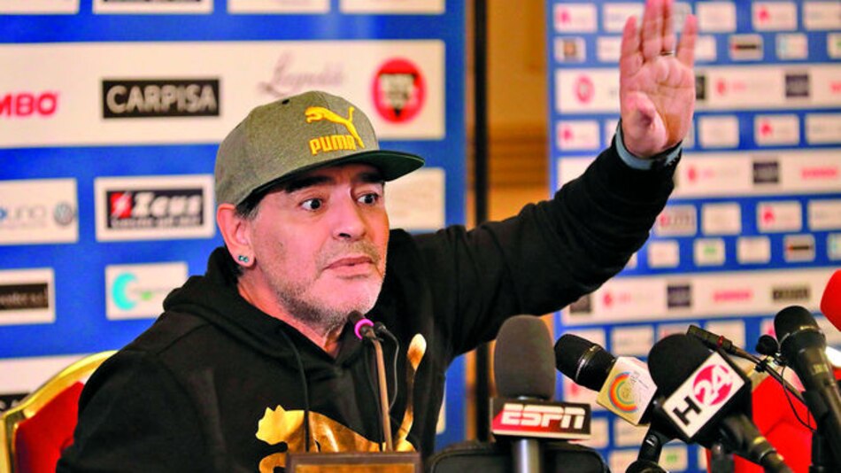 Maradona en Nápoles para interpretar un espectáculo teatral