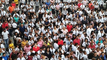 En medio de desafíos, estudiantes inician un nuevo año lectivo