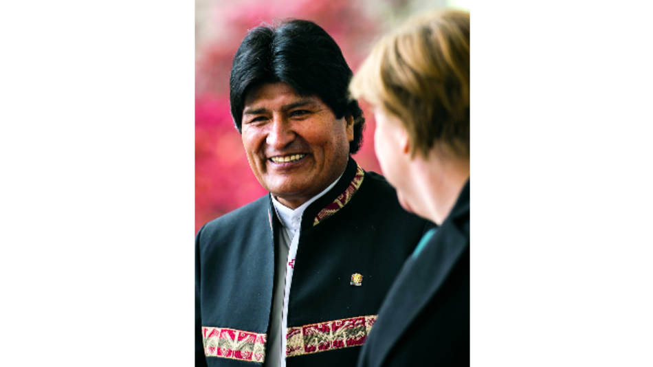 Bolivia avala referéndum para reelección de Evo Morales