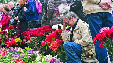 Nacionalistas y prorrusos recuerdan tragedia en Odessa