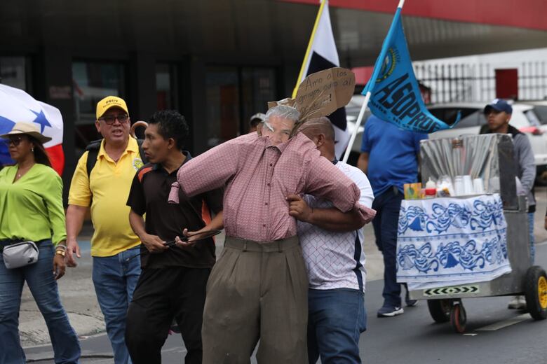 Paro docente: Gobierno condena afectación a estudiantes y advierte consecuencias